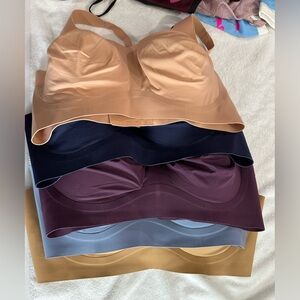 Beyond Bra Set in Blue and Tan bundles of 5